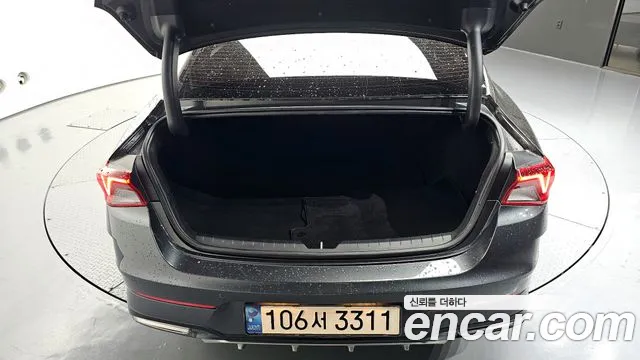2020 Kia K5 Hybrid 3rd Gen Prestige Sold VIN KNAG241JBLA009142 – interior seats