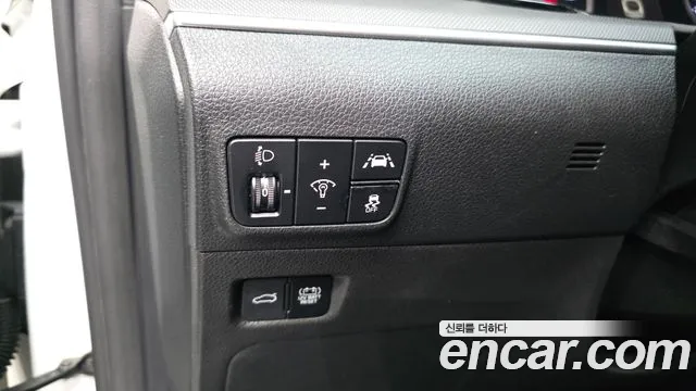 2022 Kia K5 Hybrid 3rd Gen Prestige Sold VIN KNAG241JBNA023210 – rear exterior