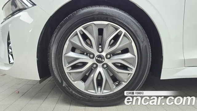 2022 Kia K5 Hybrid 3rd Gen Noblesse Sold VIN KNAG341JBNA018299 – interior seats 2022 Kia K5 Hybrid 3rd Gen Noblesse Sold VIN KNAG341JBNA018299 – interior seats