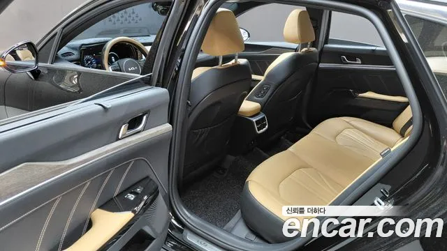 2023 Kia K5 3rd Gen 2.0 Sold VIN KNAG541ABPA229573 – trunk area