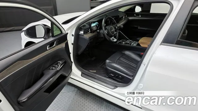 2022 Kia K5 3rd Gen 2.0 LPI Sold VIN KNAG641BBNA192583 – dashboard