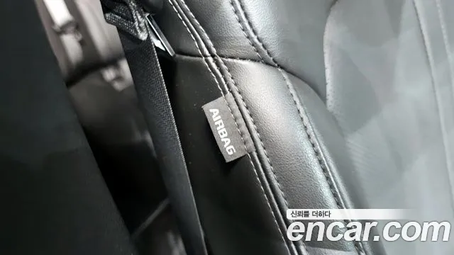 2021 Kia K5 3rd Gen 2.0 LPI(Renter car) Sold VIN KNAG741BBMA096581 – interior seats