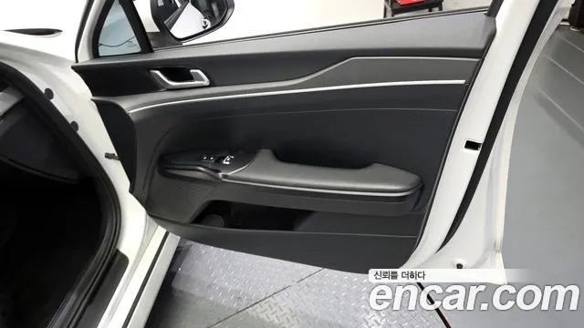 2022 Kia K5 3rd Gen 2.0 LPI(Renter car) Sold VIN KNAG741BBNA187146 – photo 17