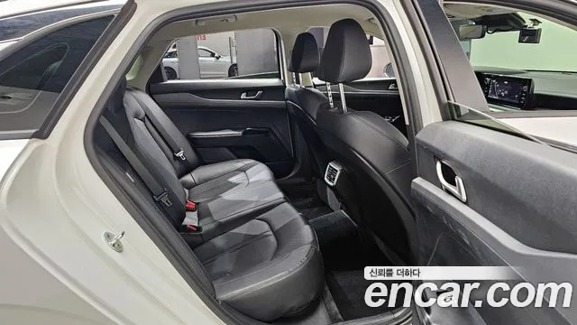 2022 Kia K5 3rd Gen 2.0 LPI(Renter car) Sold VIN KNAG741BBNA188581 – photo 17