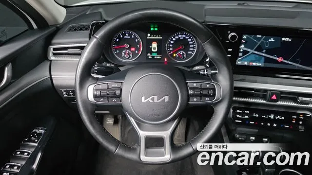 2022 Kia K5 3rd Gen 2.0 LPI(Renter car) Sold VIN KNAG741BBNA188615 – interior seats
