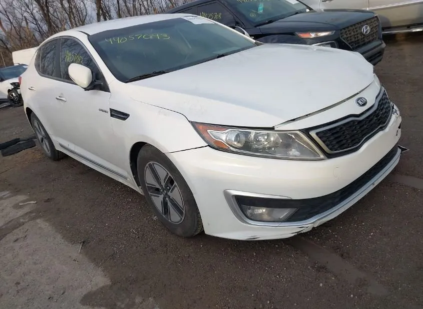 2013 KIA Optima Used VIN KNAGM4AD4D5062230 – engine bay 2013 KIA Optima Used VIN KNAGM4AD4D5062230 – engine bay