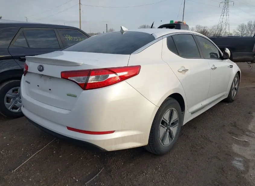2013 KIA Optima Used VIN KNAGM4AD4D5062230 – exterior detail 2013 KIA Optima Used VIN KNAGM4AD4D5062230 – exterior detail