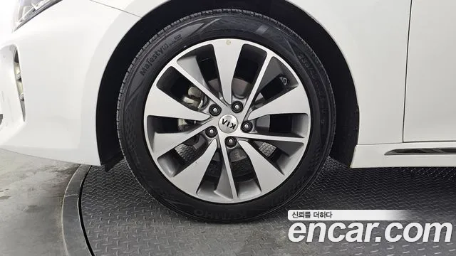 2018 Kia K5 2nd Gen 2.0 SX Sold VIN KNAGS411BJA238744 – exterior detail