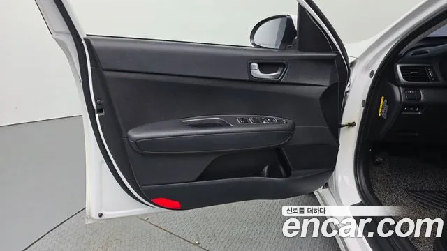 2018 Kia K5 2nd Gen LPI MX Sold VIN KNAGS416BJA203526 – photo 23