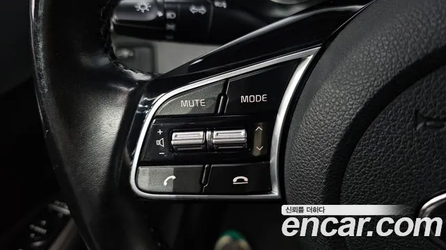 2020 Kia The New K5 2nd Gen 2.0 LPI Rental Car Sold VIN KNAGS416BLA359133 – interior seats 2020 Kia The New K5 2nd Gen 2.0 LPI Rental Car Sold VIN KNAGS416BLA359133 – interior seats