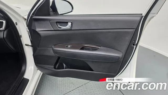 2019 Kia The New K5 2nd Gen 2.0 Sold VIN KNAGT411BKA340314 – interior seats 2019 Kia The New K5 2nd Gen 2.0 Sold VIN KNAGT411BKA340314 – interior seats