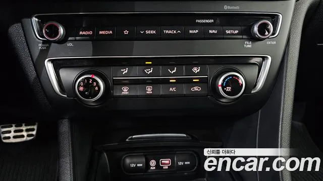 2018 Kia K5 2nd Gen LPI SX Sold VIN KNAGT416BJA213250 – dashboard