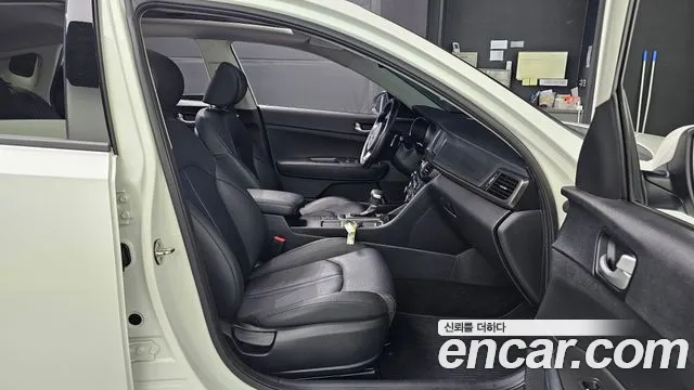 2018 Kia K5 2nd Gen LPI SX Sold VIN KNAGT416BJA213250 – photo 13