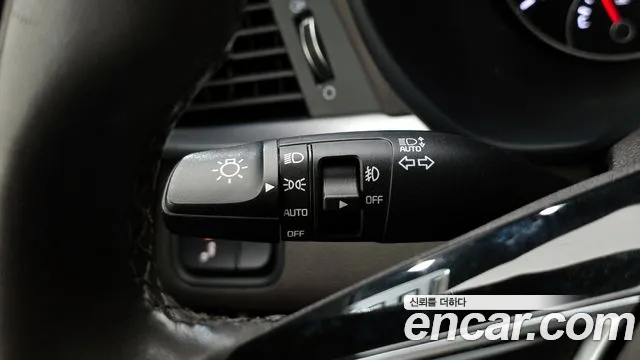 2020 Kia The New K5 2nd Gen 2.0 Sold VIN KNAGU411BLA353953 – interior seats 2020 Kia The New K5 2nd Gen 2.0 Sold VIN KNAGU411BLA353953 – interior seats