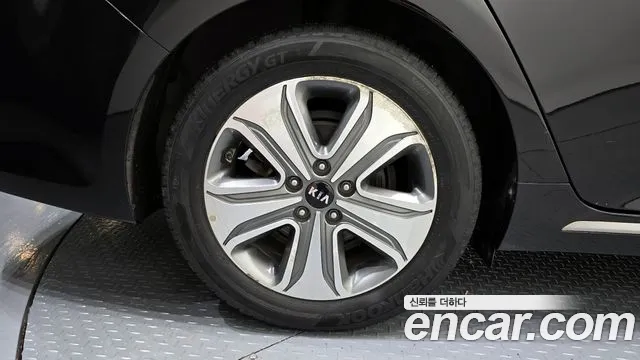2018 Kia K5 Hybrid 2nd Gen Noblesse Sold VIN KNAGW41EBJA014566 – side profile