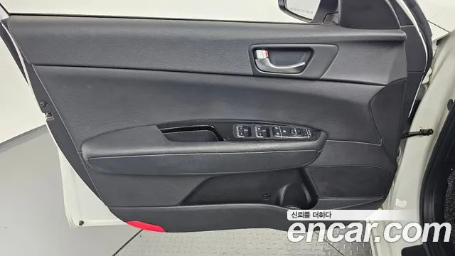 2017 Kia K5 2nd Gen 2.0 MX Sold VIN KNAGX411BHA146777 – dashboard