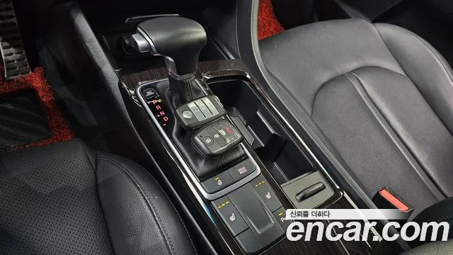 2017 Kia K5 2nd Gen 2.0 SX Sold VIN KNAGX411BHA163053 – trunk area