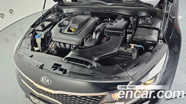 2017 Kia K5 2nd Gen 2.0 SX Sold VIN KNAGX411BHA163053 – photo 17