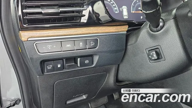 2020 Kia Mohave The Master Diesel 3.0 4wd 6-Seater Sold VIN KNAKN814DLA206894 – front exterior