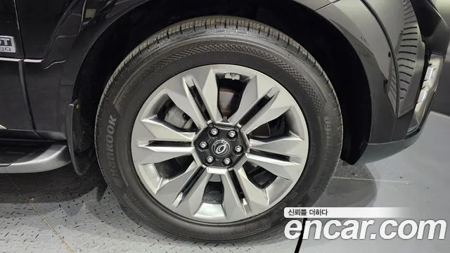 2020 Kia Mohave The Master Diesel 3.0 4WD 7-Seater Sold VIN KNAKN814DLA207762 – trunk area
