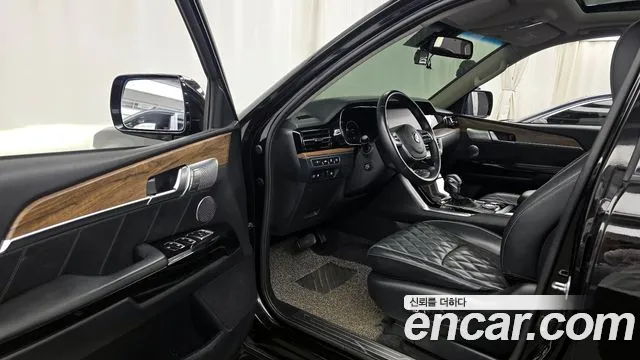 2021 Kia Mohave The Master Diesel 3.0 4WD 5-Seater Sold VIN KNAKN814DMA217194 – interior seats
