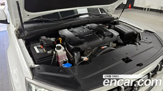2021 Kia Mohave The Master Diesel 3.0 4WD 6-Seater Sold VIN KNAKN814DMA218206 – trunk area