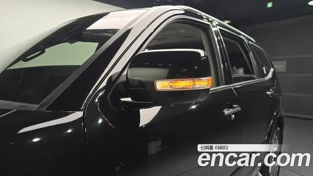 2021 Kia Mohave The Master Diesel 3.0 4WD 7-Seater Sold VIN KNAKN814DMA226968 – interior seats