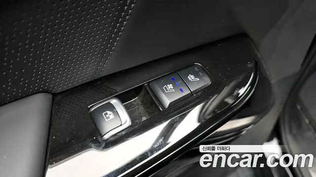 2022 Kia Mohave The Master Diesel 3.0 4WD 6-Seater Sold VIN KNAKN814DNA241329 – exterior detail