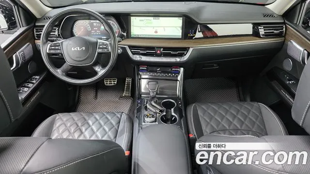 2022 Kia Mohave The Master Diesel 3.0 4WD 6-Seater Sold VIN KNAKN814DNA243892 – rear exterior
