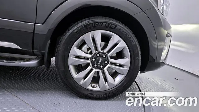 2023 Kia Mohave The Master Diesel 3.0 4WD 7-Seater Sold VIN KNAKN814DPA246533 – trunk area