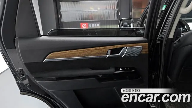 2021 Kia Mohave The Master Diesel 3.0 4WD 6-Seater Sold VIN KNAKR814DMA224473 – trunk area