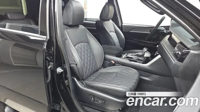 2022 Kia Mohave The Master Diesel 3.0 4WD 7-Seater Sold VIN KNAKR814DNA243419 – interior seats