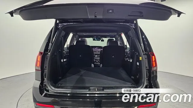 2023 Kia Mohave The Master Diesel 3.0 4WD 6-Seater Sold VIN KNAKR814DPA247637 – rear exterior