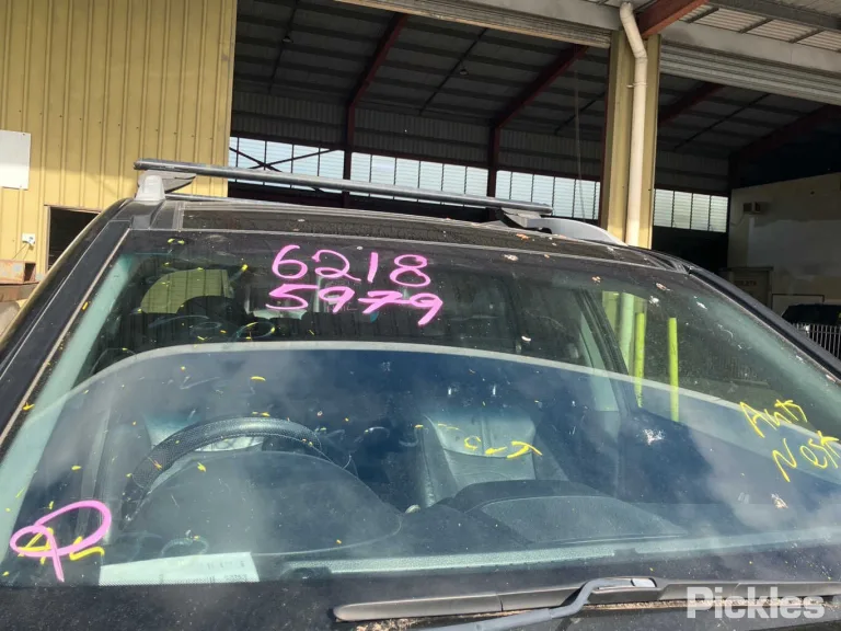 2014 Kia Sorento Damaged VIN KNAKU814SE5513494 – rear exterior