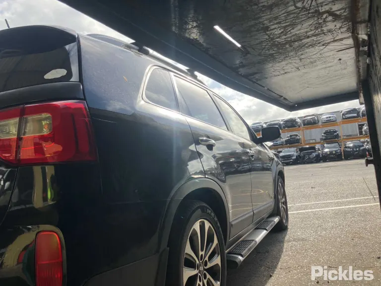 2014 Kia Sorento Damaged VIN KNAKU814SE5513494 – photo 24