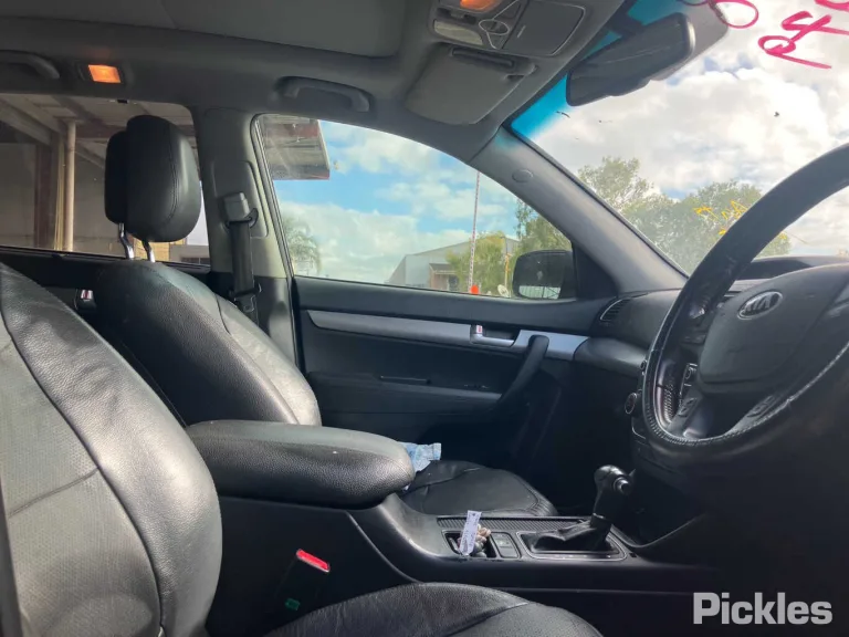 2014 Kia Sorento Damaged VIN KNAKU814SE5513494 – photo 27
