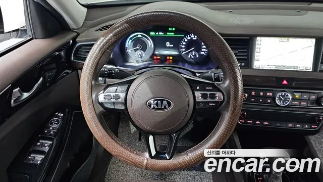 2017 Kia All New K7 Hybrid Prestige Sold VIN KNALA41GBHA005707 – exterior detail