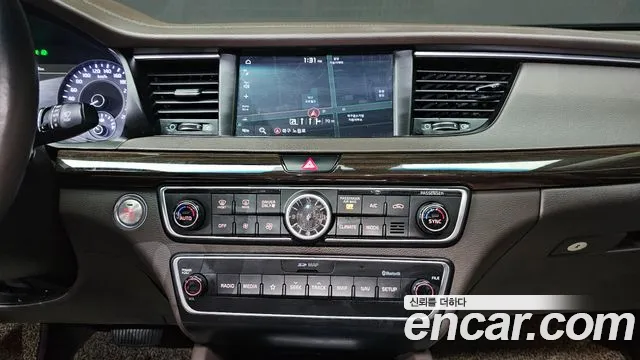 2019 Kia All New K7 Hybrid Noblesse Sold VIN KNALA41GBKA016892 – rear exterior 2019 Kia All New K7 Hybrid Noblesse Sold VIN KNALA41GBKA016892 – rear exterior