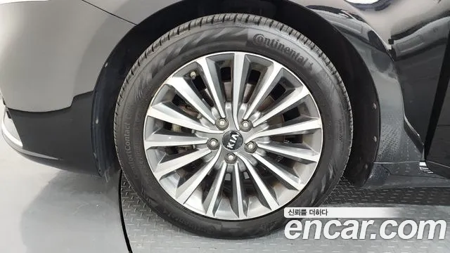 2017 Kia All New K7 2.4 GDI Limited Sold VIN KNALB415BHA091387 – side profile 2017 Kia All New K7 2.4 GDI Limited Sold VIN KNALB415BHA091387 – side profile