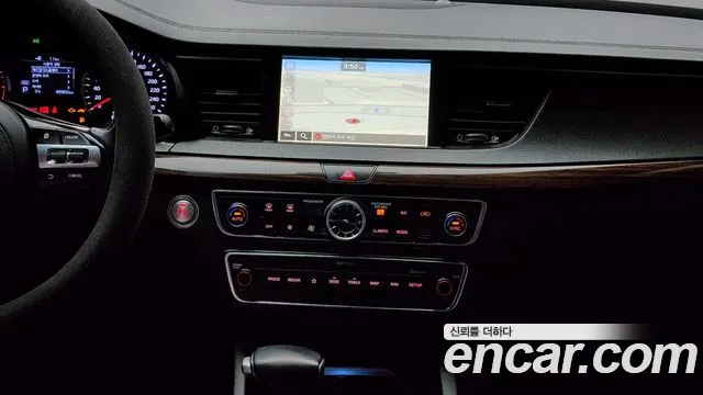 2018 Kia All New K7 2.4 GDI Limited Sold VIN KNALB415BJA147693 – interior seats