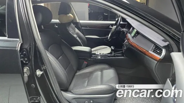 2017 Kia All New K7 2.2 Diesel Limited Sold VIN KNALB41ABHA070231 – exterior detail 2017 Kia All New K7 2.2 Diesel Limited Sold VIN KNALB41ABHA070231 – exterior detail