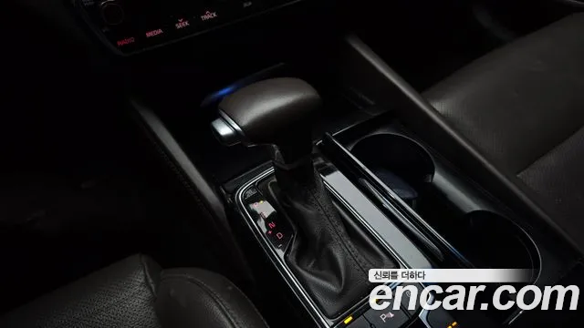 2017 Kia All New K7 2.2 Diesel Limited Sold VIN KNALB41ABHA079745 – front exterior