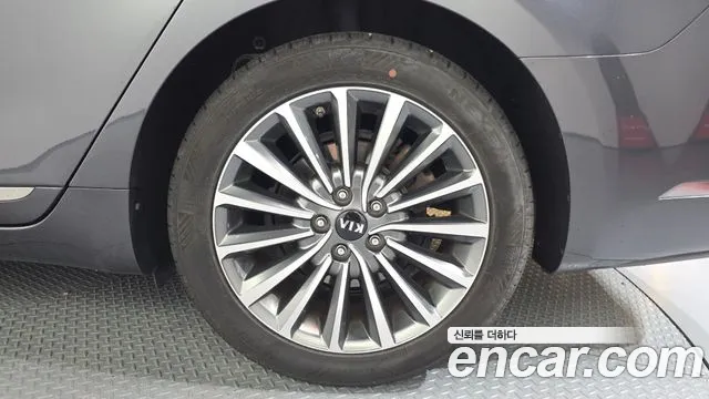 2017 Kia All New K7 2.2 Diesel Limited Sold VIN KNALB41ABHA100790 – photo 11 2017 Kia All New K7 2.2 Diesel Limited Sold VIN KNALB41ABHA100790 – photo 11