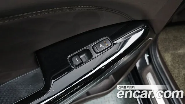 2018 Kia All New K7 2.2 Diesel Limited Sold VIN KNALB41ABJA130749 – trunk area