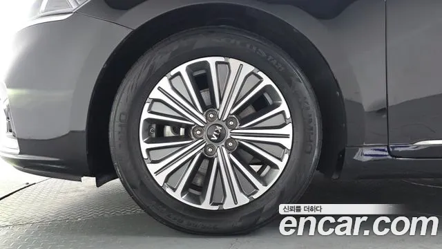 2018 Kia All New K7 Hybrid Noblesse Special Sold VIN KNALB41GBJA009447 – front exterior