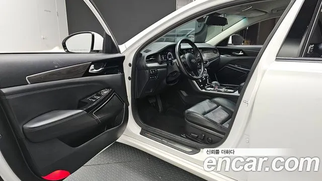 2021 Kia K7 Premier Hybrid Prestige Sold VIN KNALB41GBMA034791 – front exterior