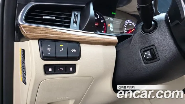 2017 Kia All New K7 3.3 GDI Limited Plus Sold VIN KNALC411BHA067646 – dashboard