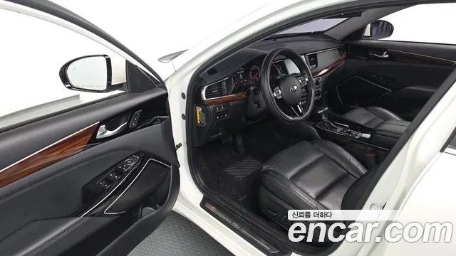 2017 Kia All New K7 3.3 GDI Limited Plus Sold VIN KNALC411BHA071558 – exterior detail