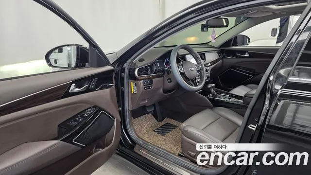 2018 Kia All New K7 3.3 GDI Limited Plus Sold VIN KNALC411BJA126795 – exterior detail