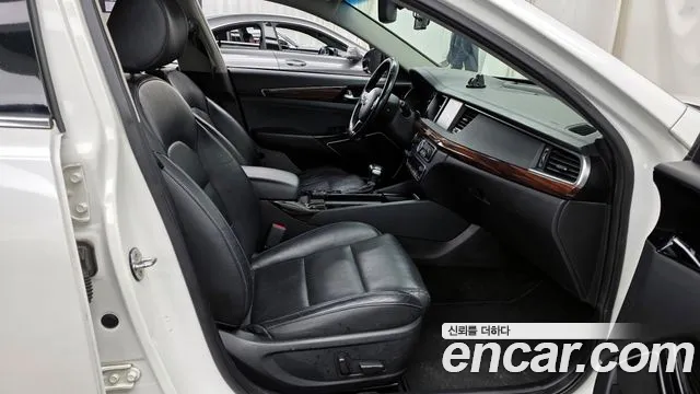 2017 Kia All New K7 3.0 Lpi Luxury (Rental Car) Sold VIN KNALC418BHA081176 – front exterior